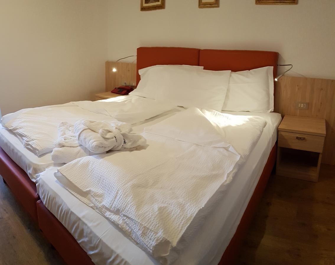 Hotel Olimpic Baselga di Pine Exterior photo